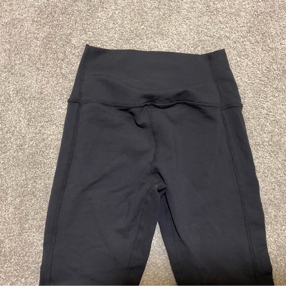 Alo Yoga High Waisted Moto Leggings Women's XS Black Faux Leather Skinny 29" - Picture 5 of 8